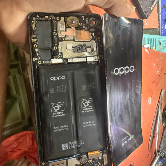 Thay pin Oppo